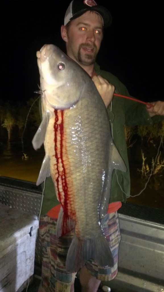 Bowfishing for Buffalo Fish in Texas